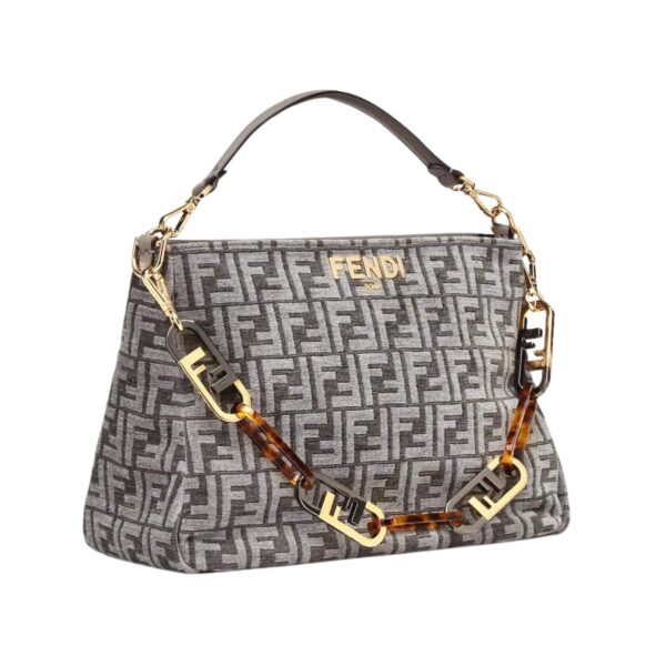 Fendi O’Lock Zipper